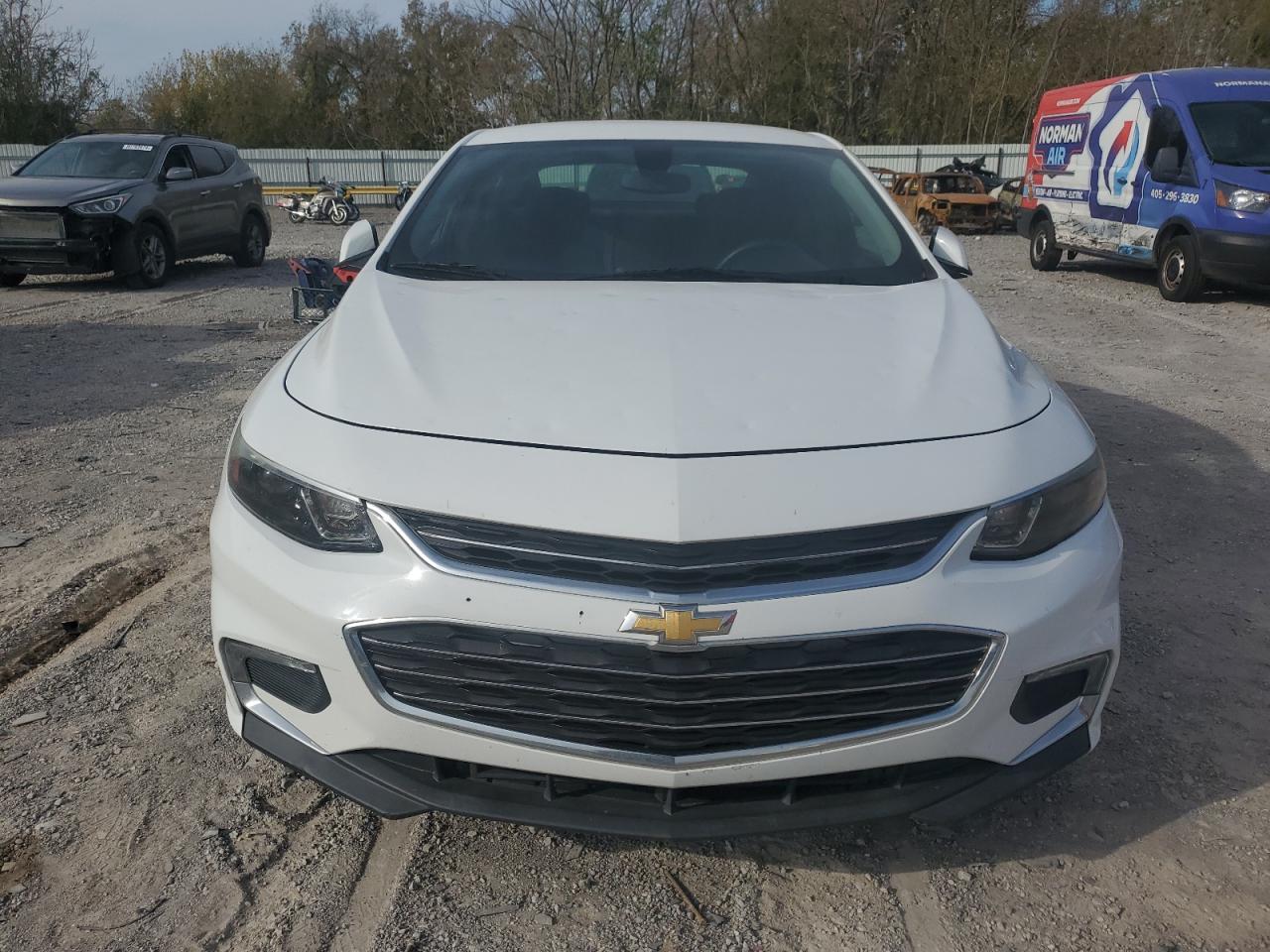 2016 Chevrolet Malibu - Image 5
