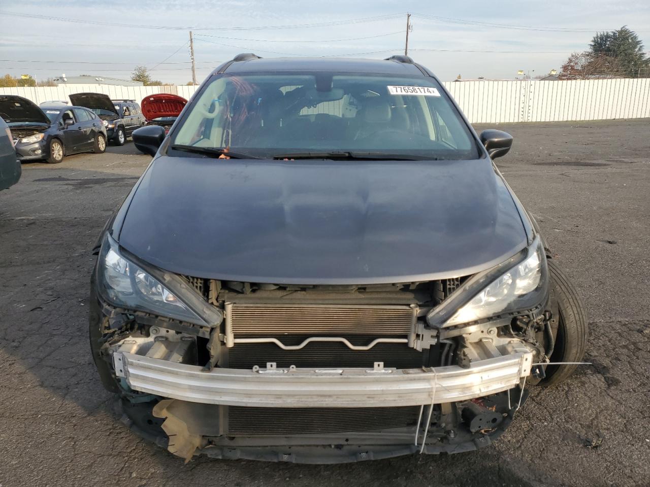 2020 Chrysler Voyager - Image 5