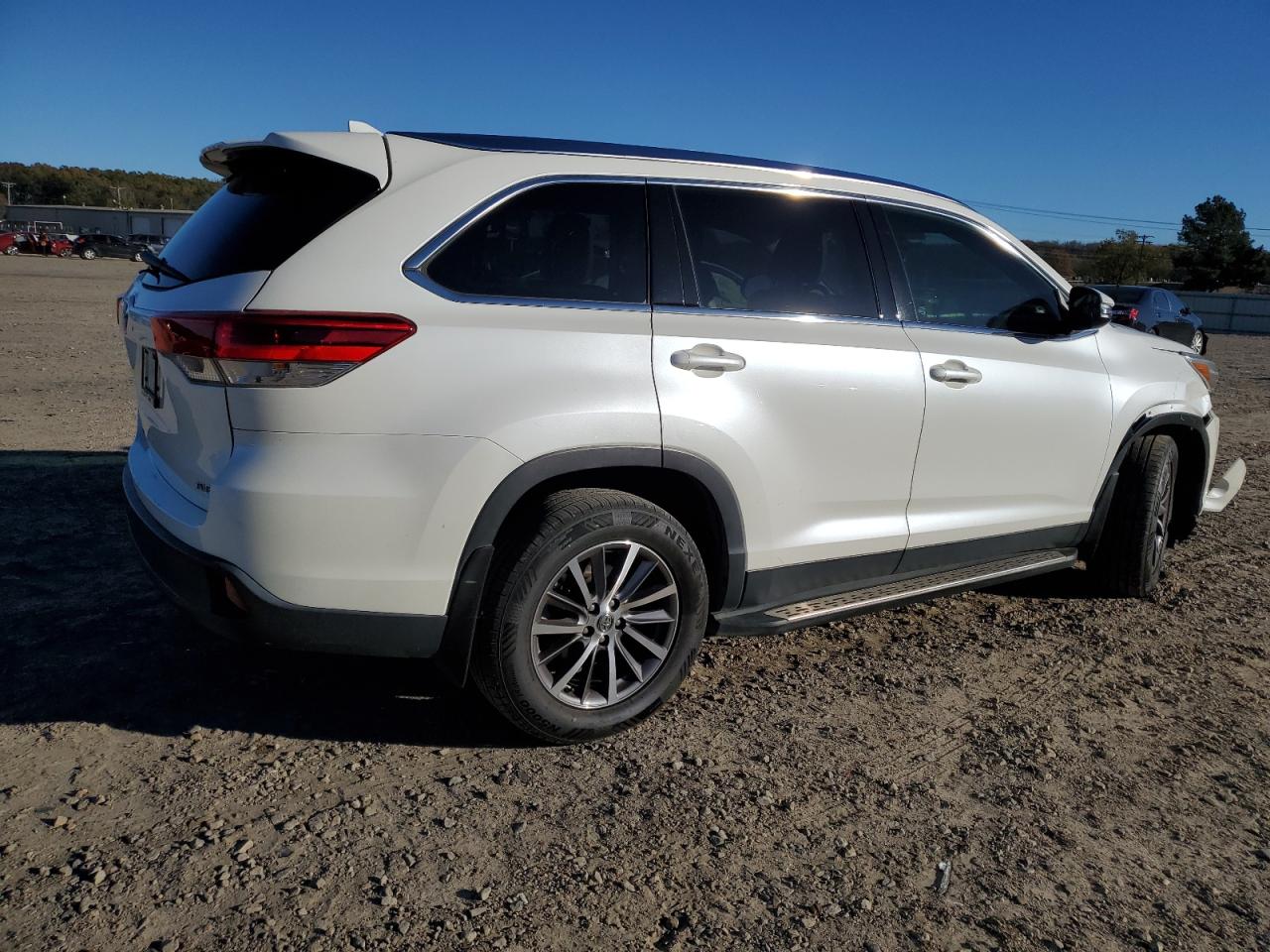 2019 Toyota Highlander - Image 3