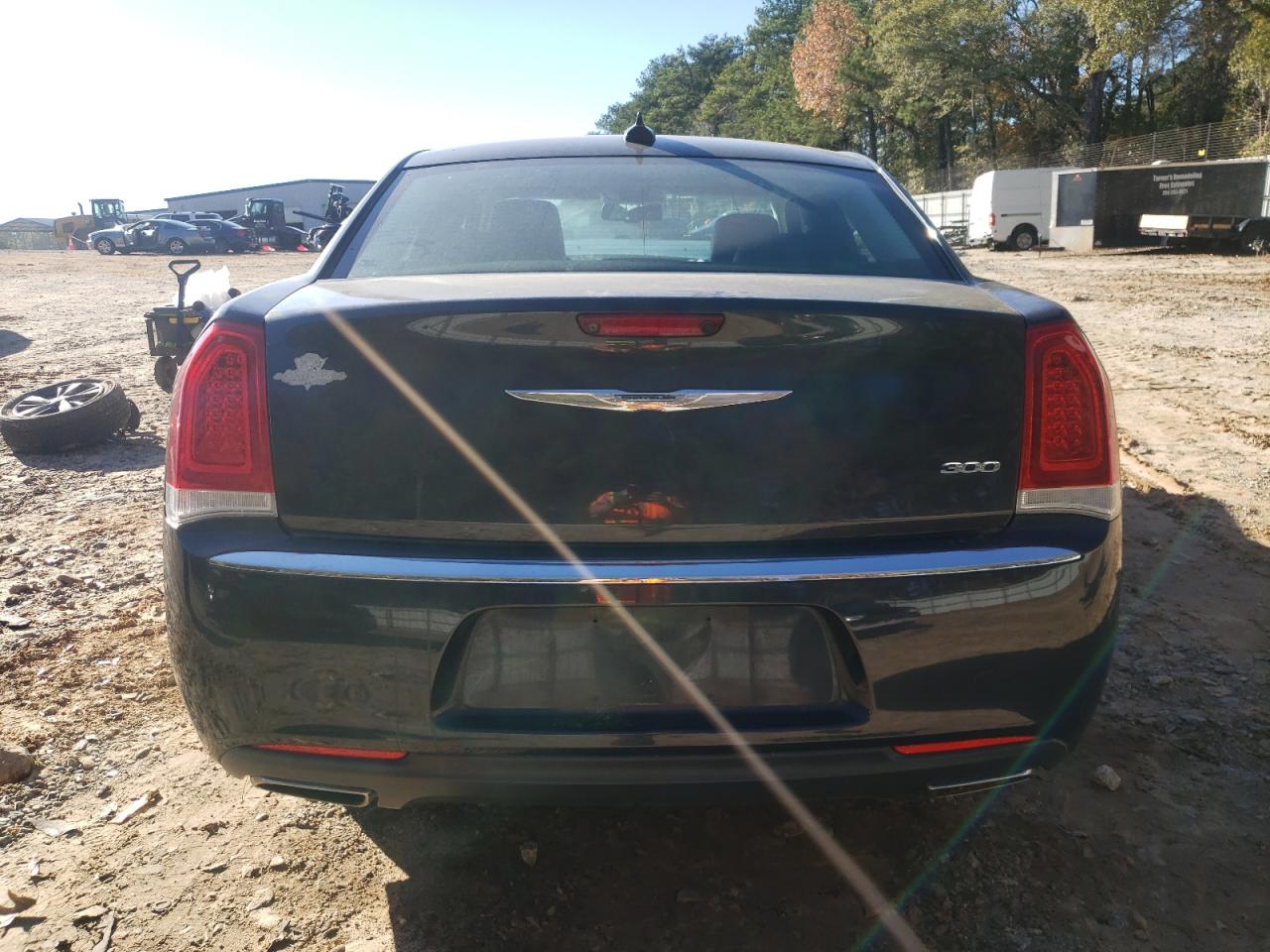 2016 Chrysler 300 - Image 6