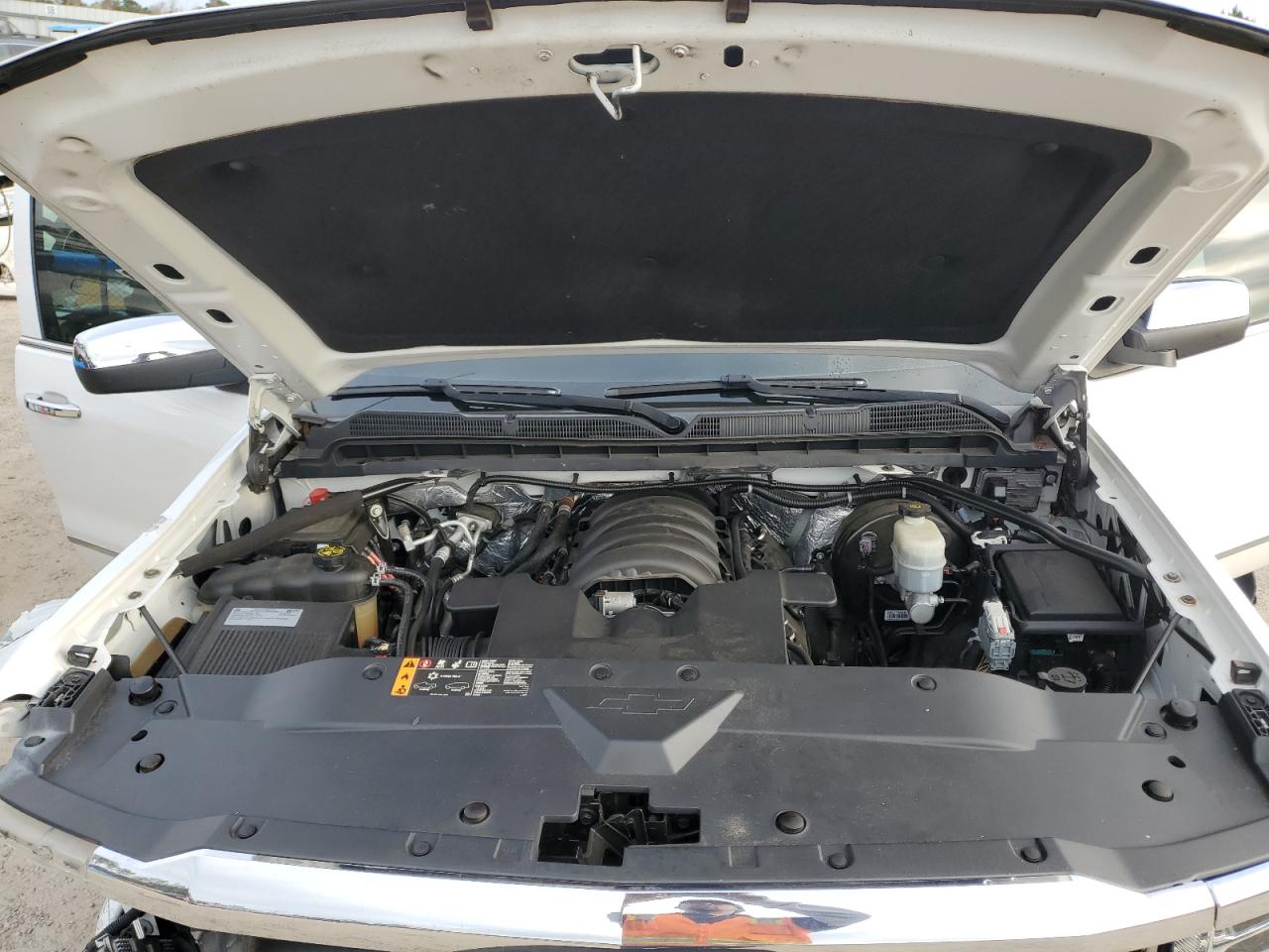 2018 Chevrolet Silverado - Image 12