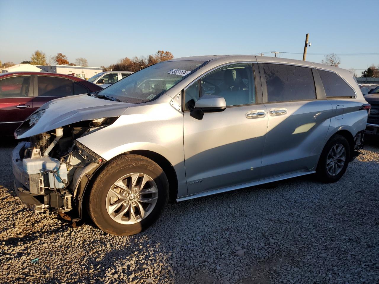 2021 Toyota Sienna - Image 1