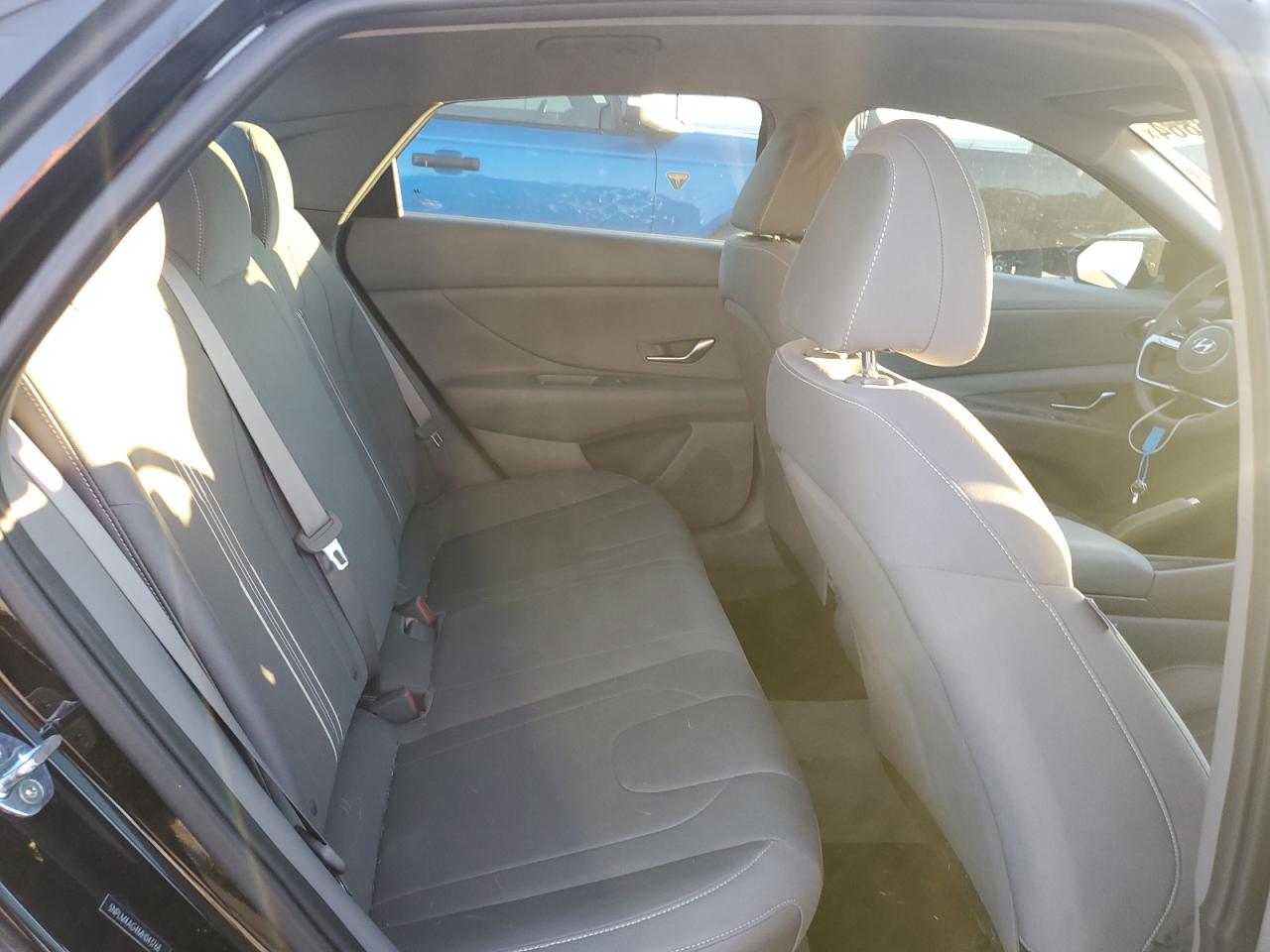 2021 Hyundai Elantra - Image 10
