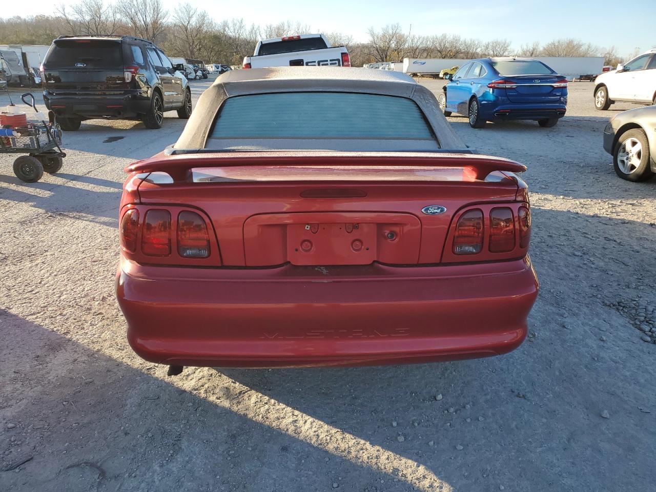 1998 Ford Mustang VIN: 1FAFP4442WF217619 Lot: 81231374