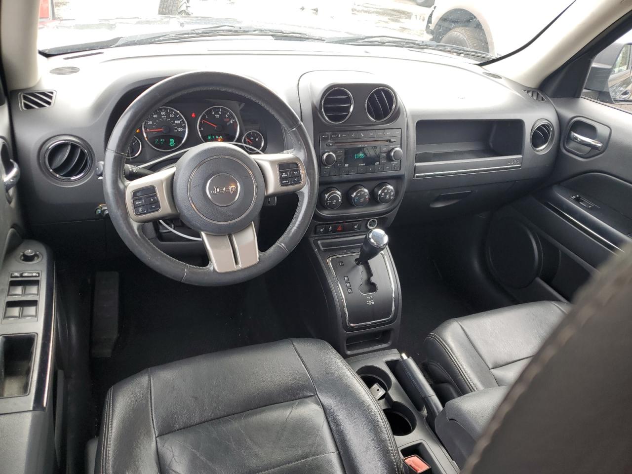 2011 Jeep Liberty (Patriot) - Image 8