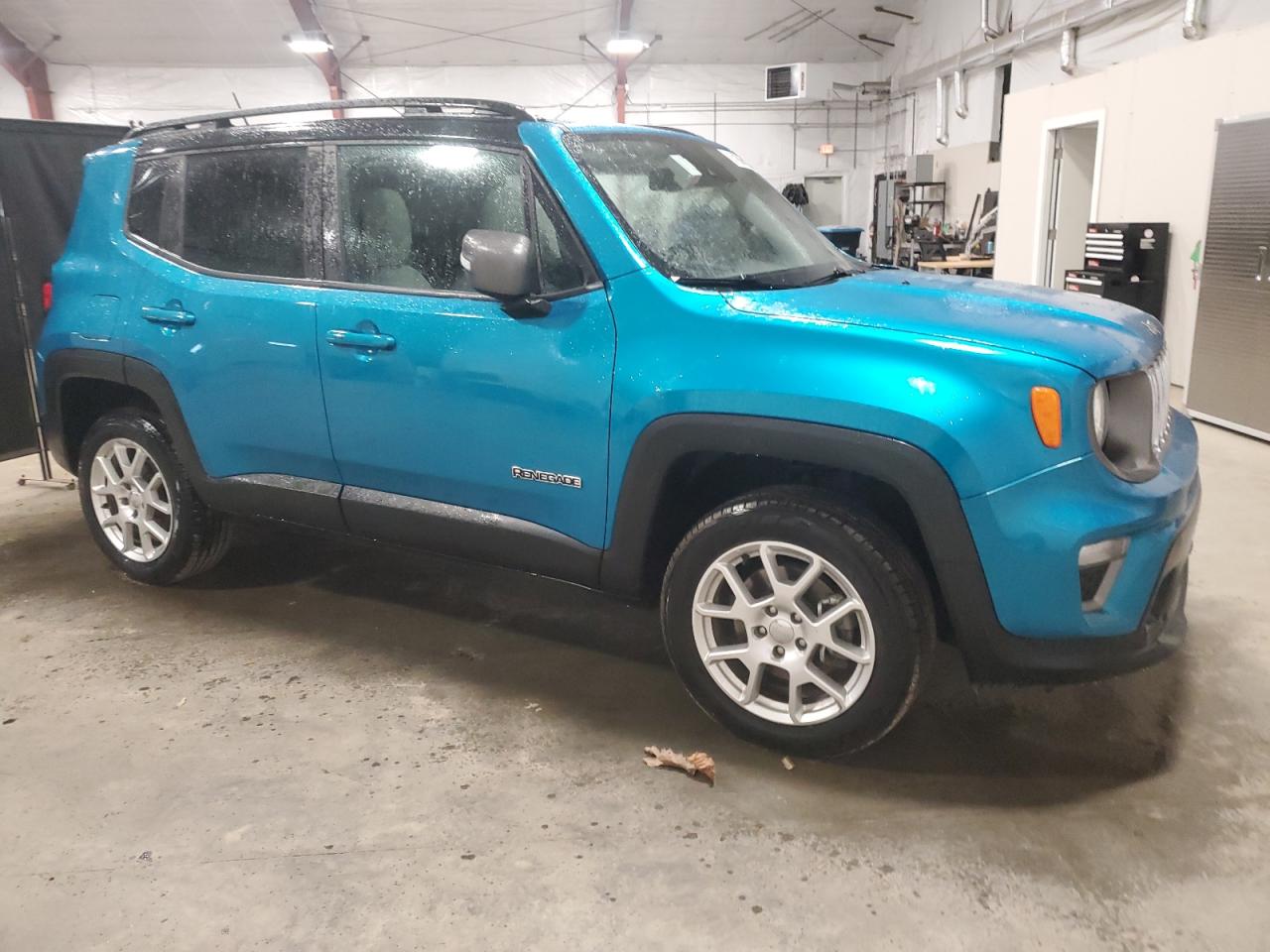2021 Jeep Renegade - Image 4