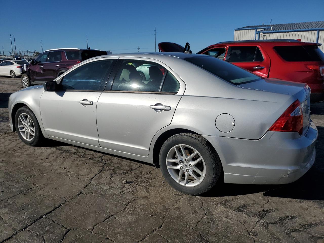 2010 Ford Fusion - Image 2