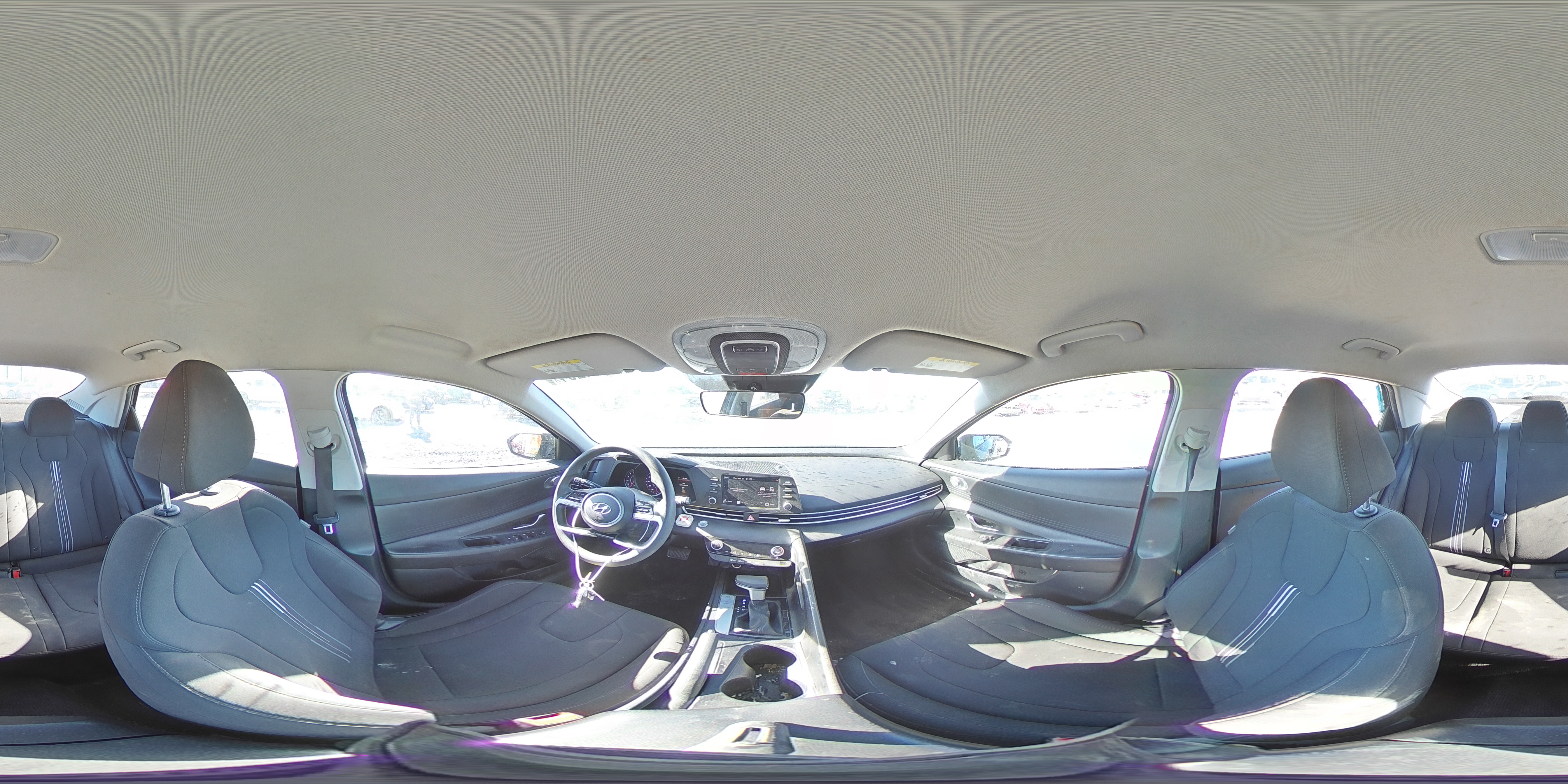 2023 Hyundai Elantra - Image 14