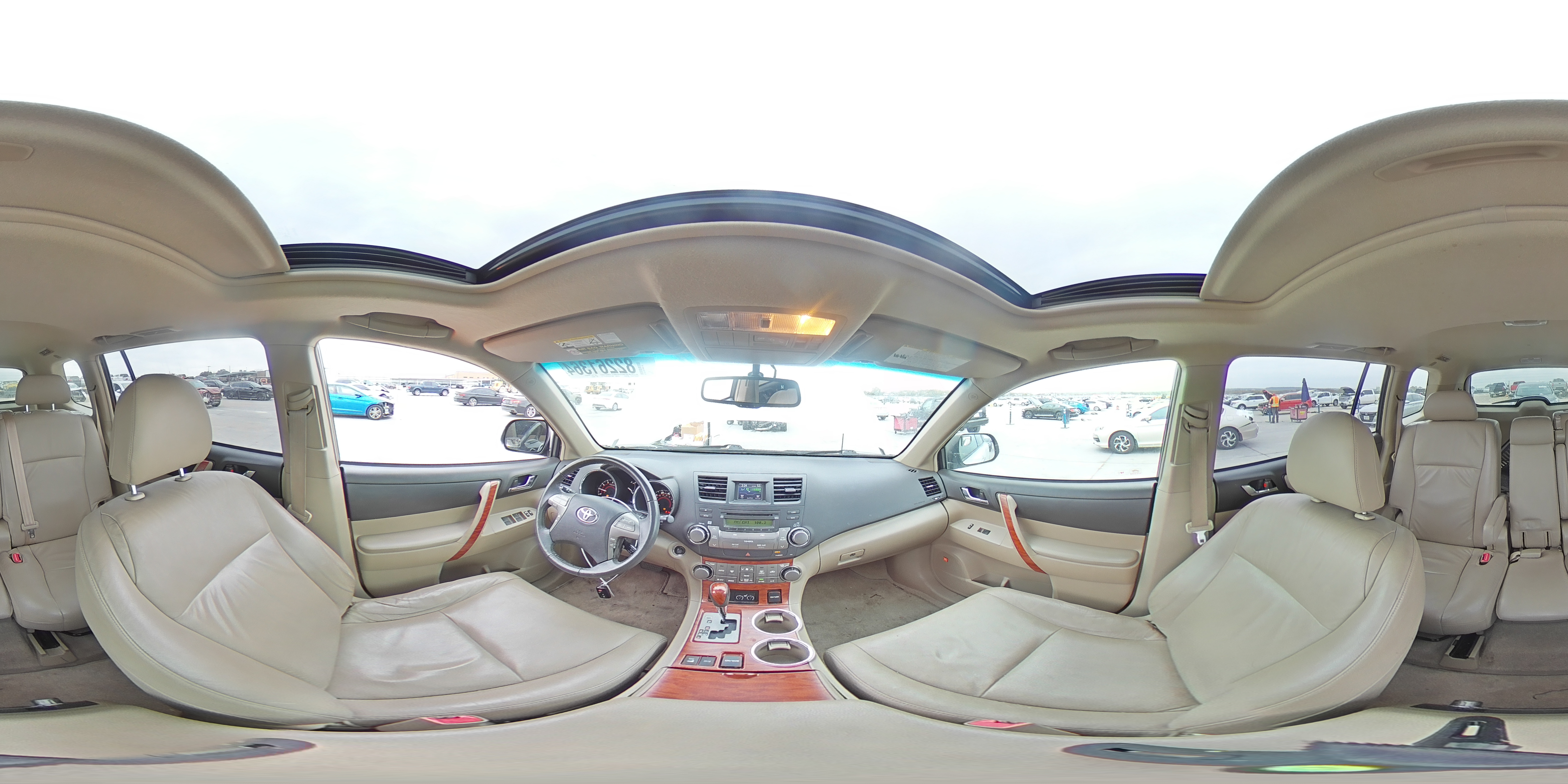 2010 Toyota Highlander - Image 13