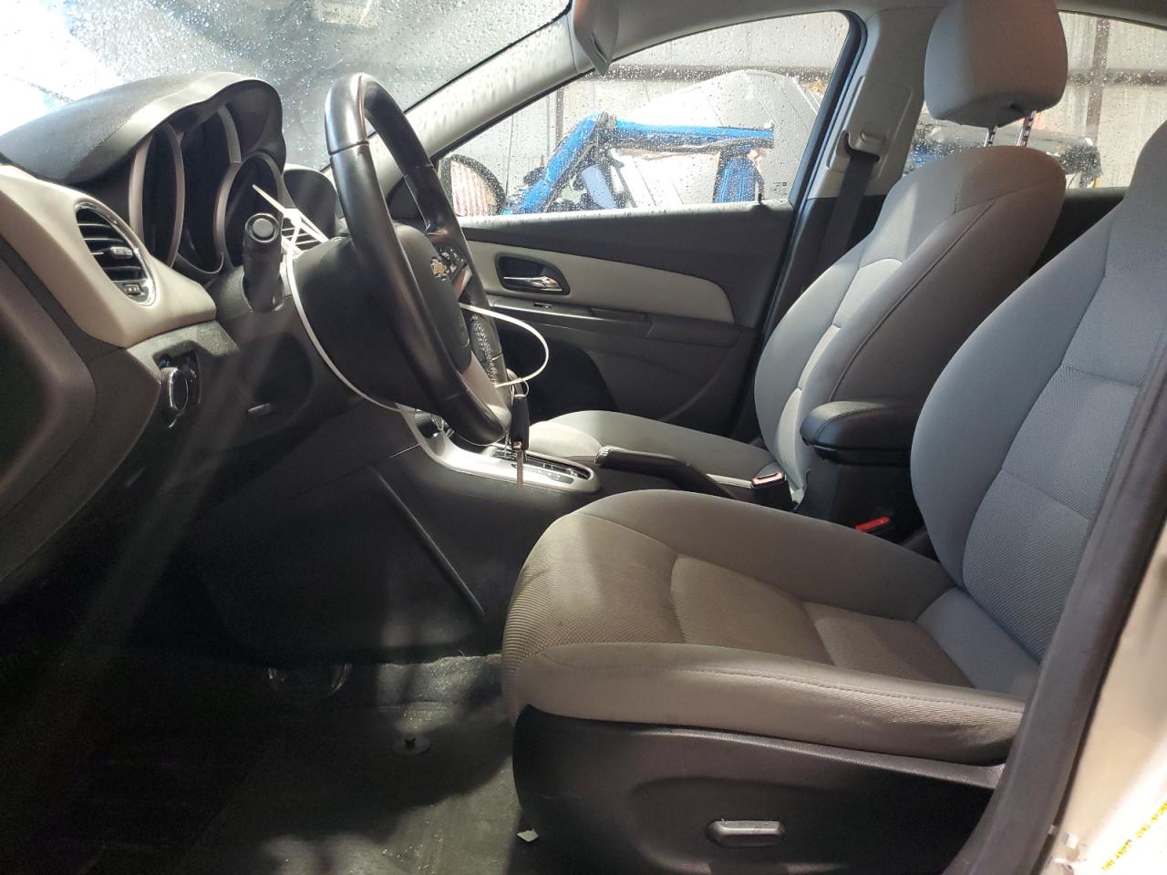 2013 Chevrolet Cruze - Image 7