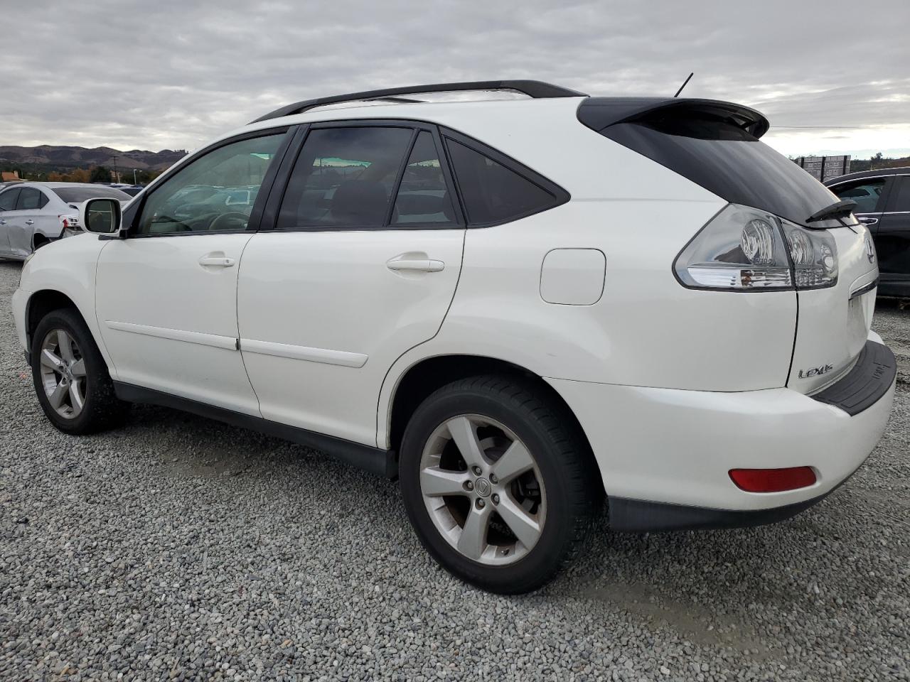 2005 Lexus RX - Image 2