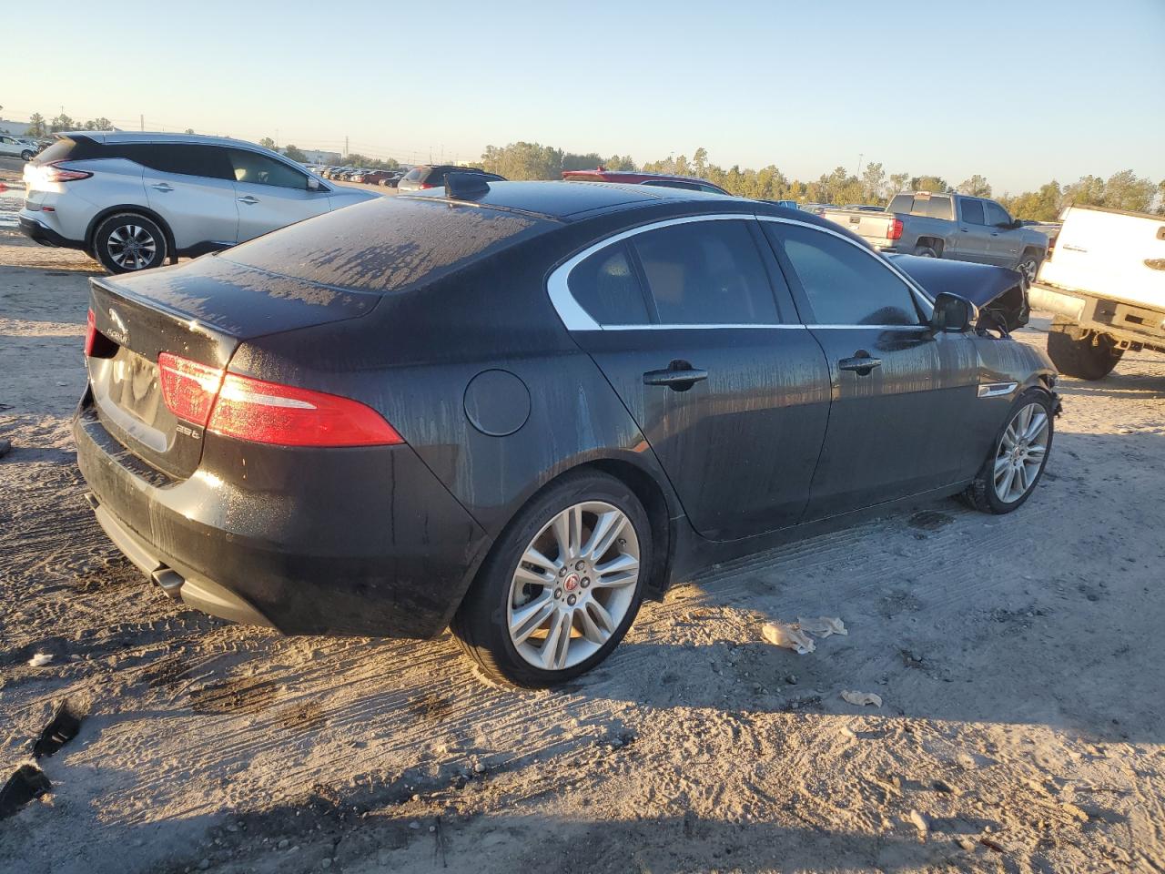 2019 Jaguar XE - Image 3