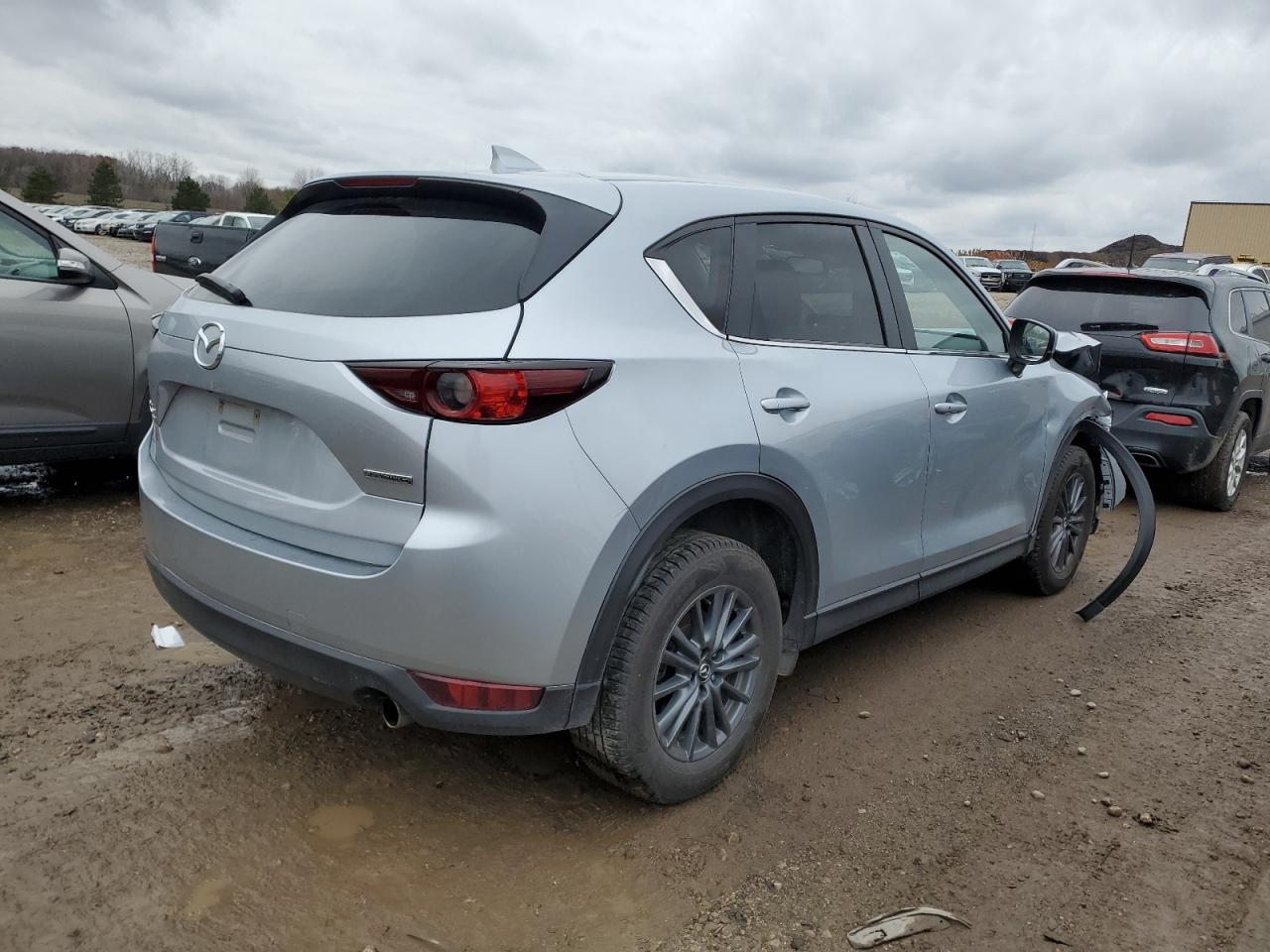 2021 Mazda CX-5 - Image 3