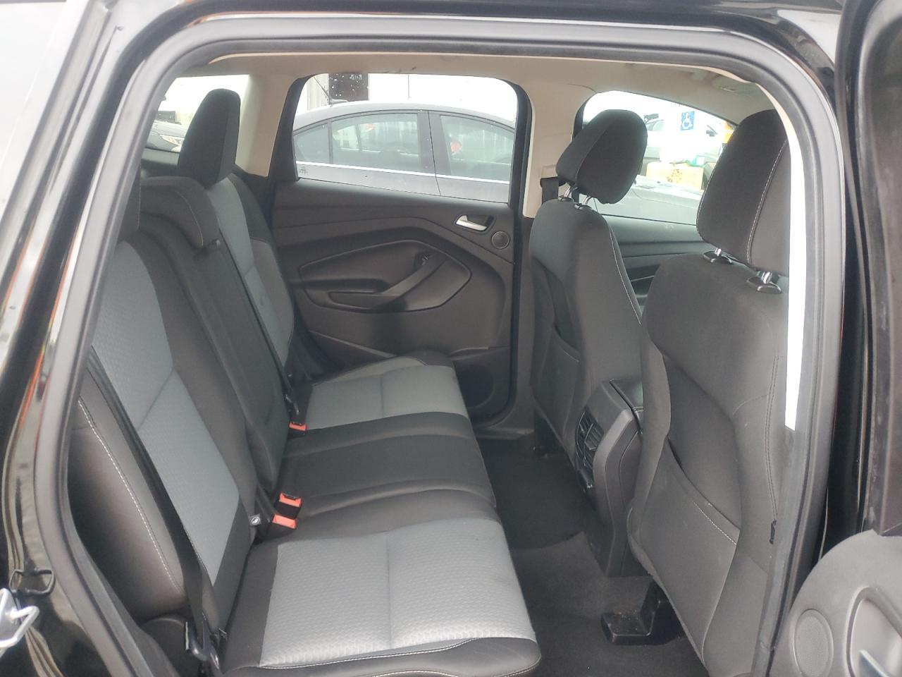 2017 Ford Escape - Image 11