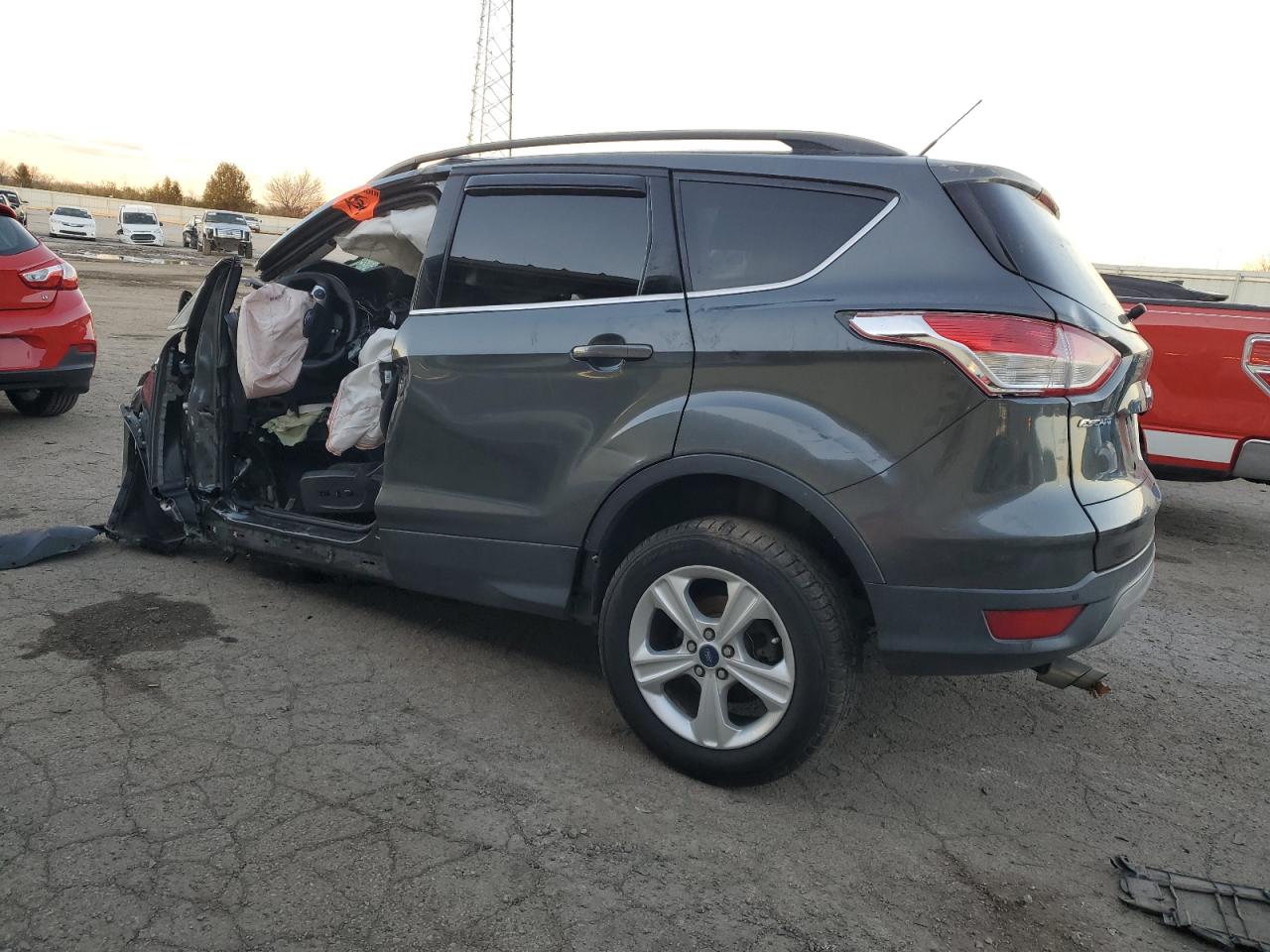 VIN 1FMCU0GX8GUB22270 2016 FORD ESCAPE no.2