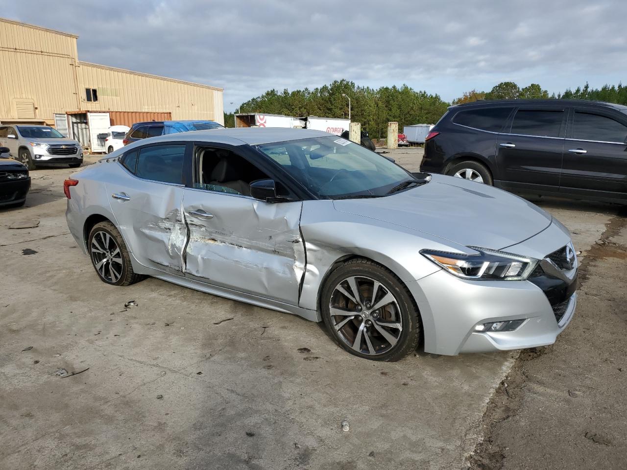 2017 Nissan Maxima - Image 4