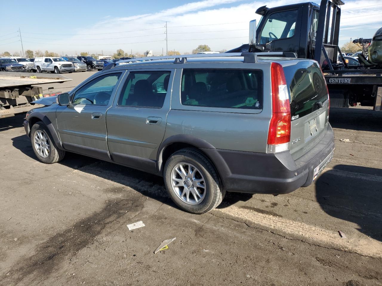 2007 Volvo XC70 - Image 2