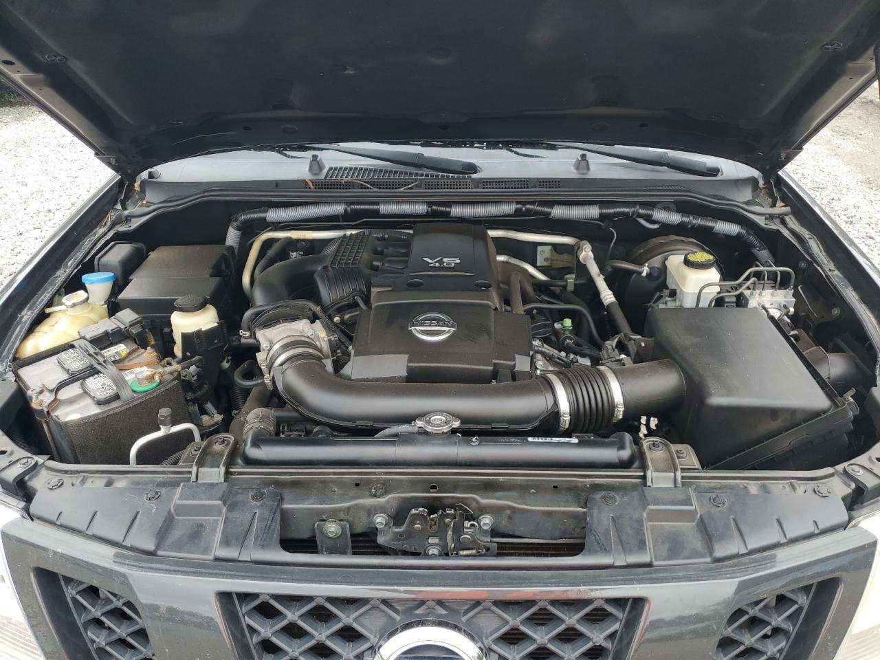 2012 Nissan Navara (Frontier) - Image 11