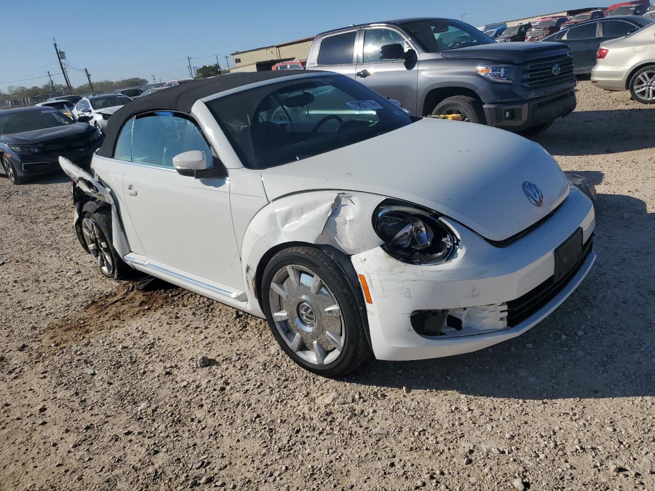 VIN 3VW5X7AT7DM811040 2013 VOLKSWAGEN BEETLE no.4