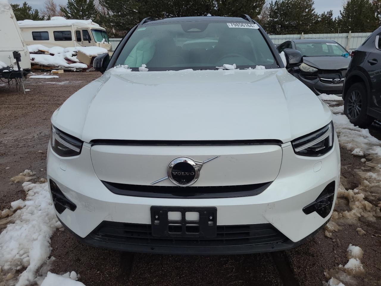 2023 Volvo XC40 - Image 5