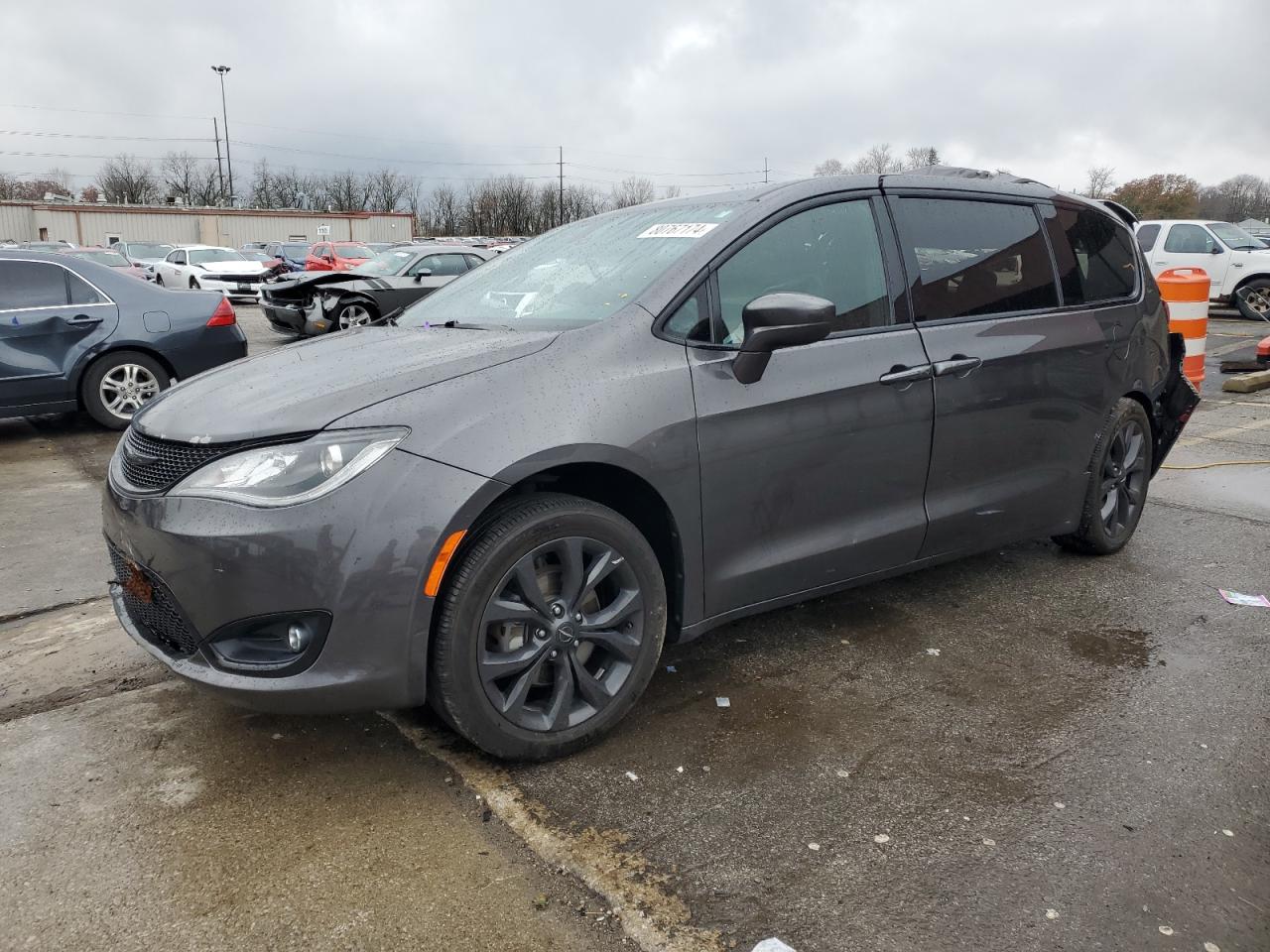 2018 Chrysler Pacifica - Image 1