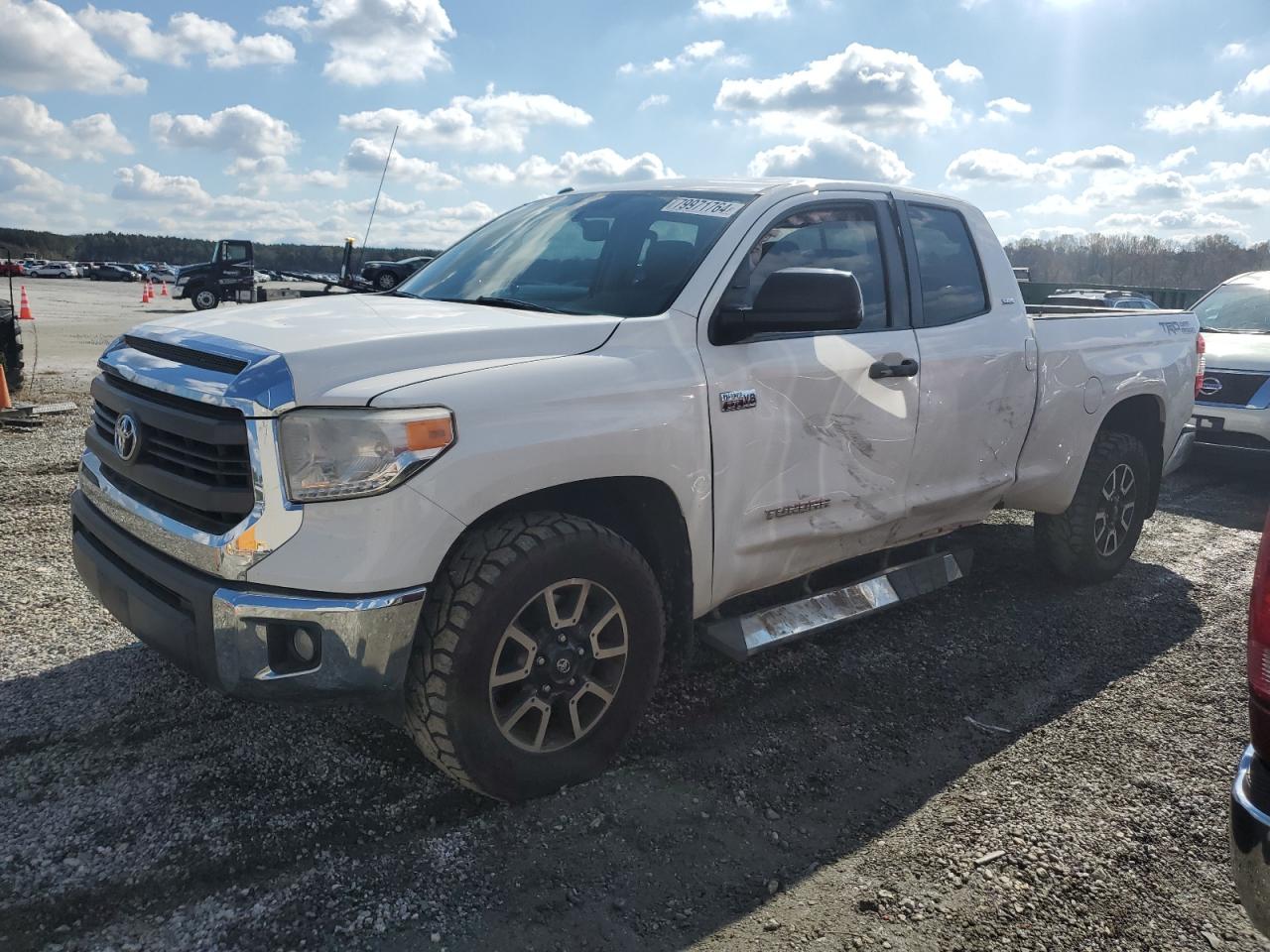 VIN 5TFRY5F17FX178811 2015 TOYOTA TUNDRA no.1