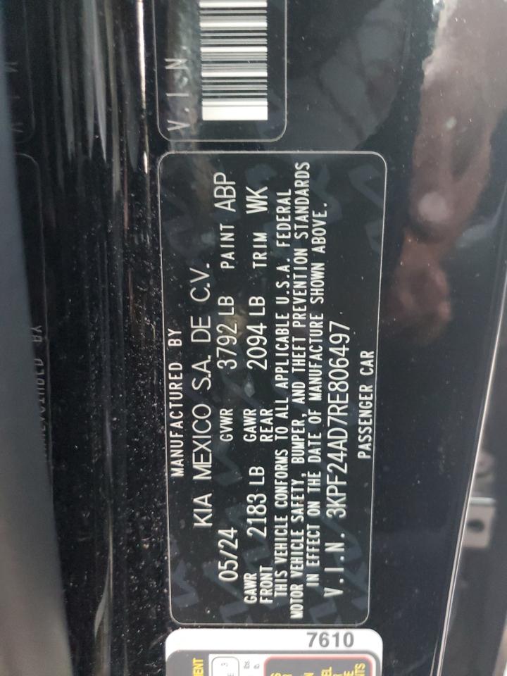 2024 Kia Forte - Image 15
