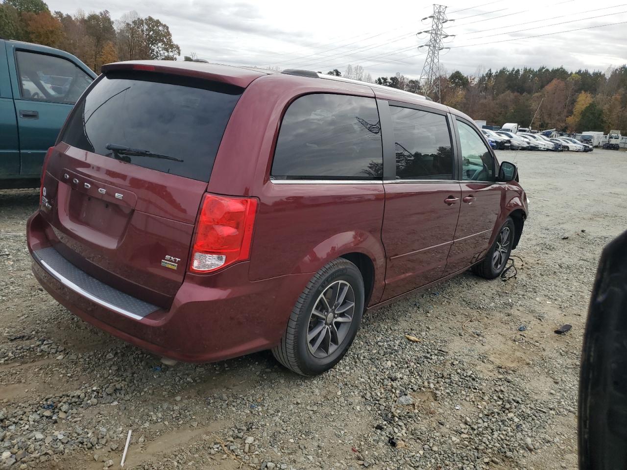 VIN 2C4RDGCG2HR724304 2017 DODGE CARAVAN no.3