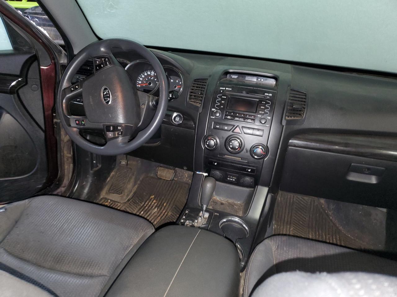 2011 Kia Sorento Base VIN: 5XYKT3A29BG139221 Lot: 81924054