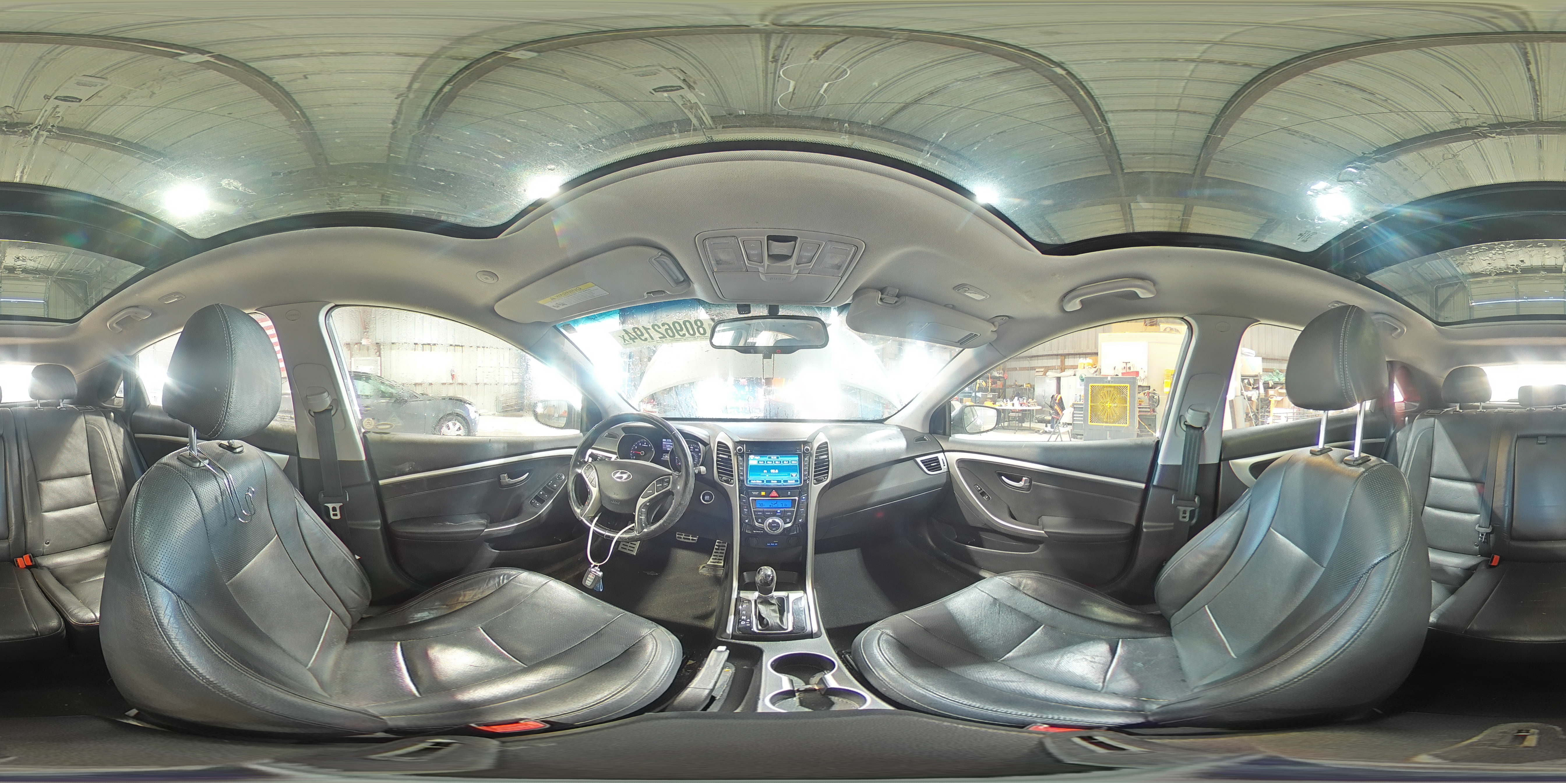2014 Hyundai Elantra - Image 14