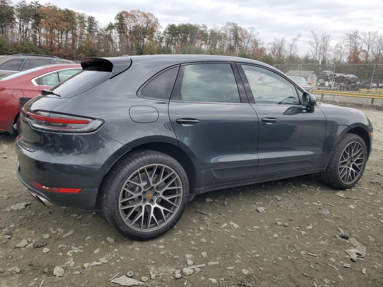 2020 Porsche Macan - Image 3
