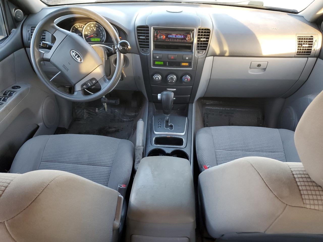 2009 Kia Sorento - Image 8