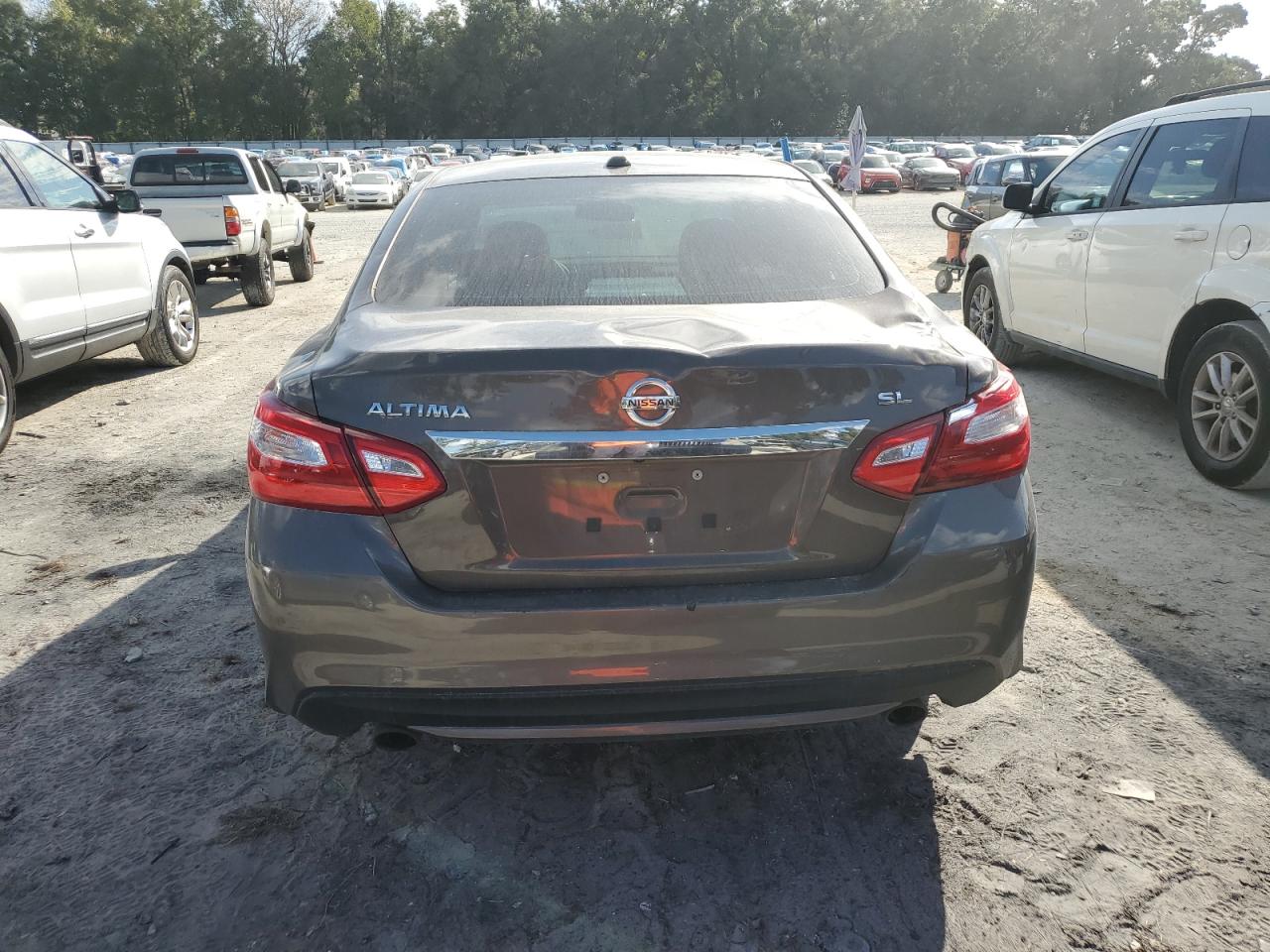 2017 Nissan Altima 2.5 VIN: 1N4AL3AP8HC110237 Lot: 79708454