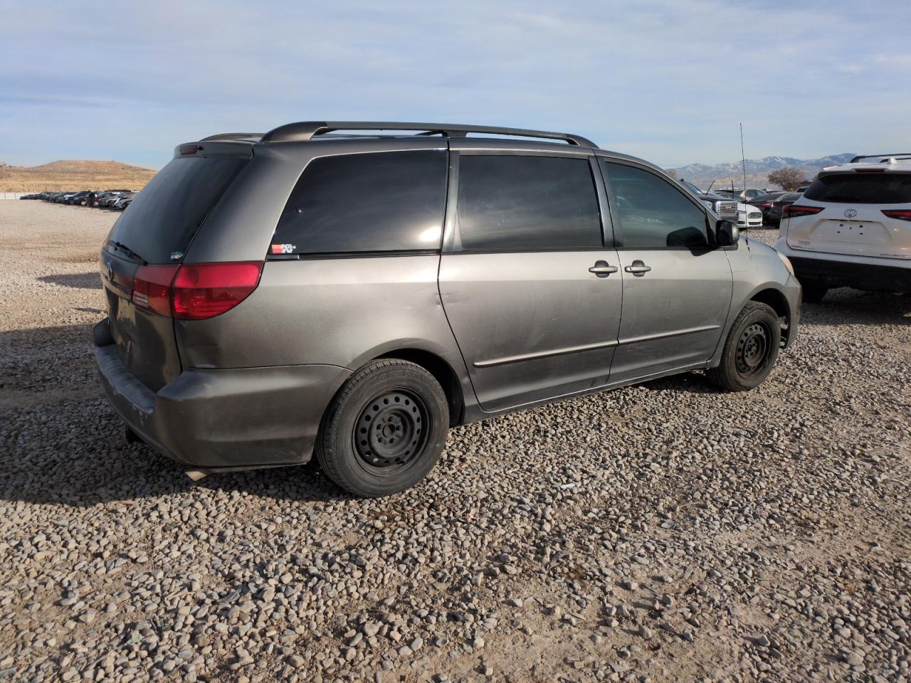 2005 Toyota Sienna - Image 3