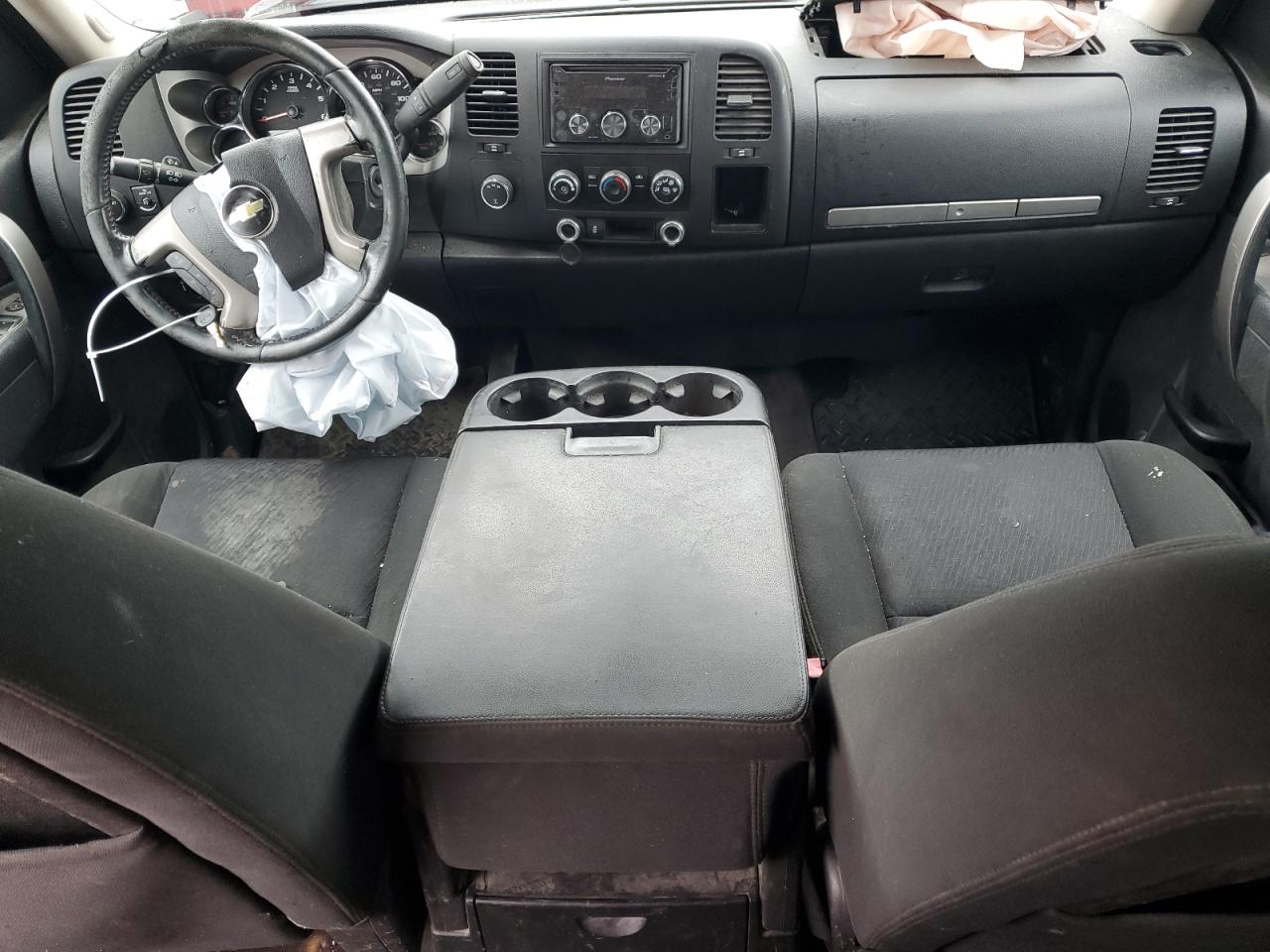 2013 Chevrolet Silverado - Image 8