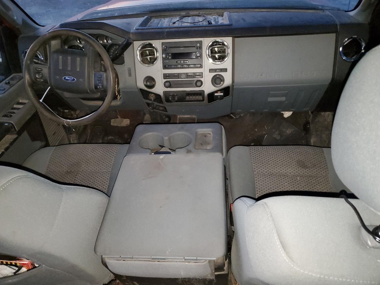 2015 Ford F350 - Image 8