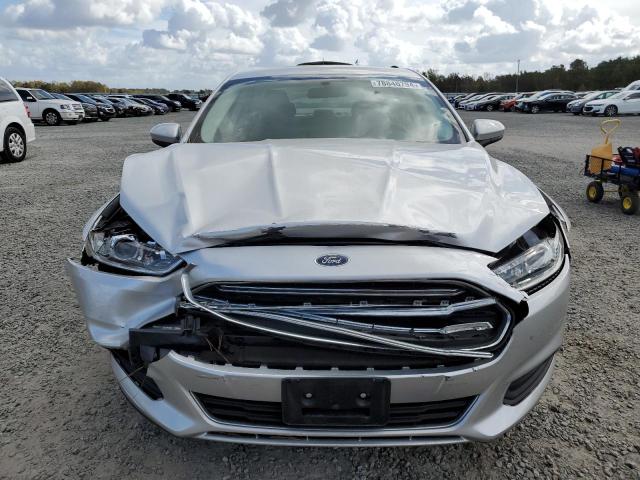  FORD FUSION 2016 Srebrny