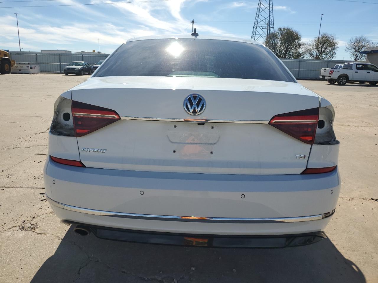 2019 Volkswagen Passat Se R-Line VIN: 1VWMA7A37KC010068 Lot: 79565704