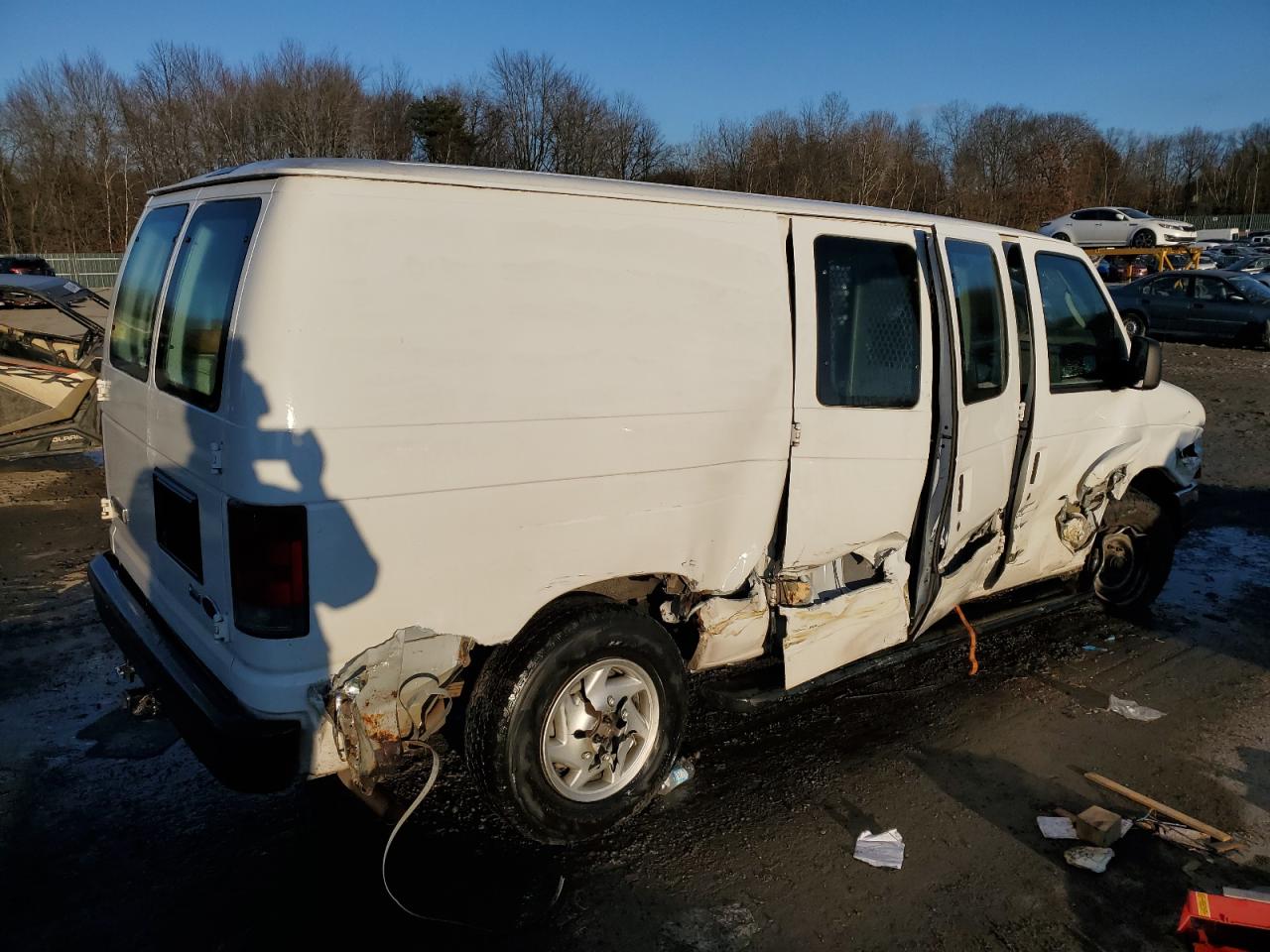 2009 Ford Econoline - Image 3