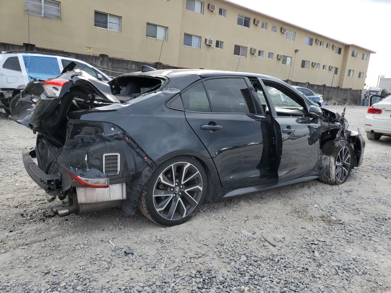 2021 Toyota Corolla - Image 3
