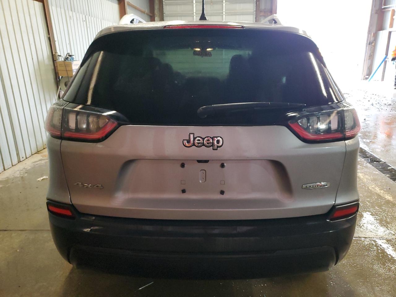 2019 Jeep Cherokee Latitude VIN: 1C4PJMCB2KD394824 Lot: 81690994