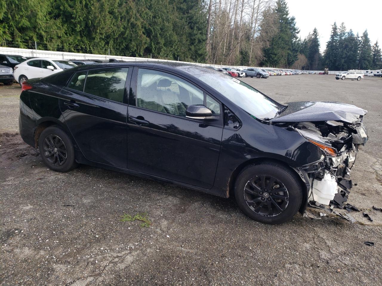 2022 Toyota Prius - Image 4
