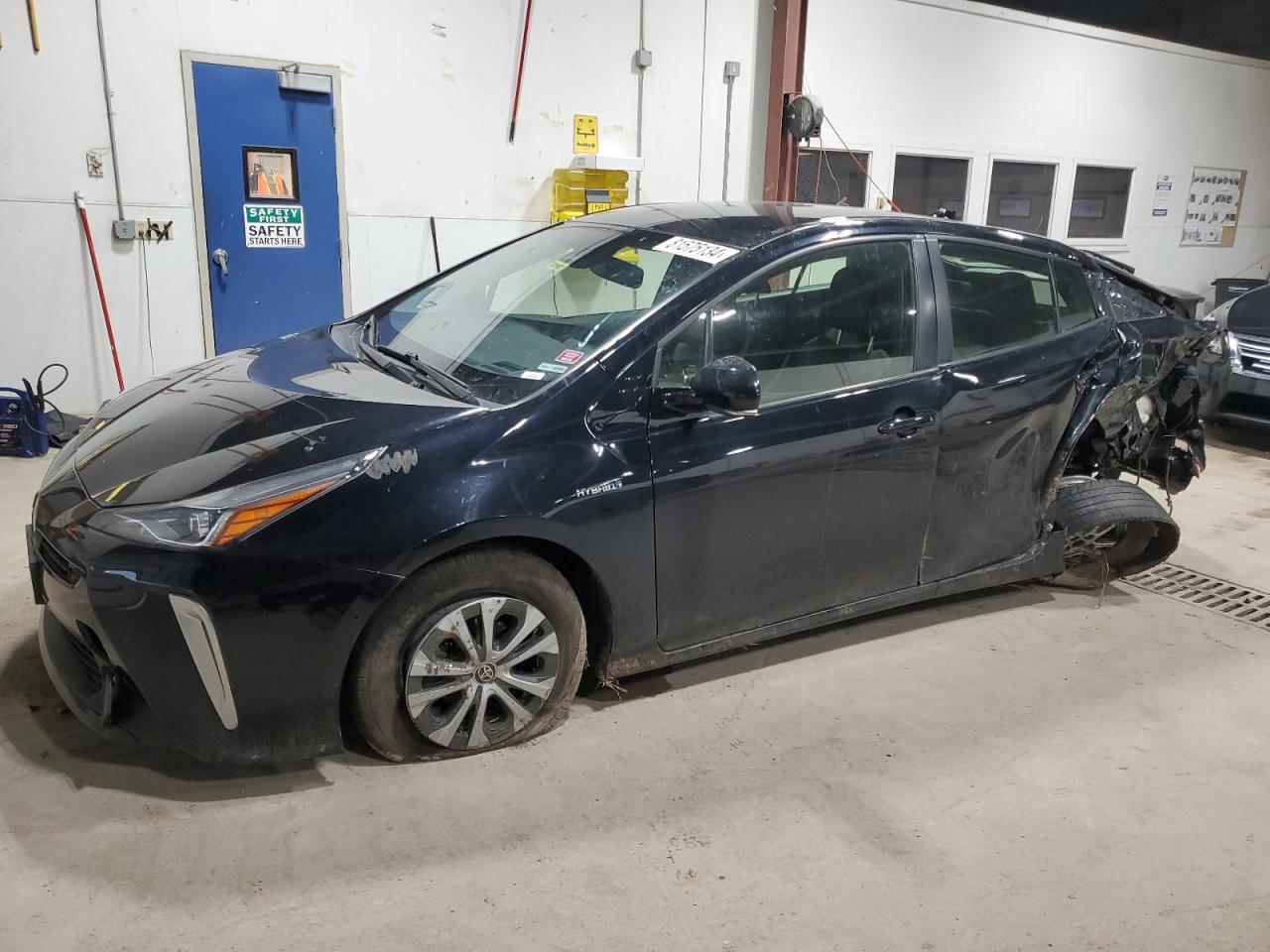 2019 TOYOTA PRIUS