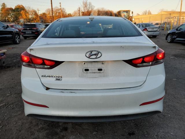  HYUNDAI ELANTRA 2017 Белы