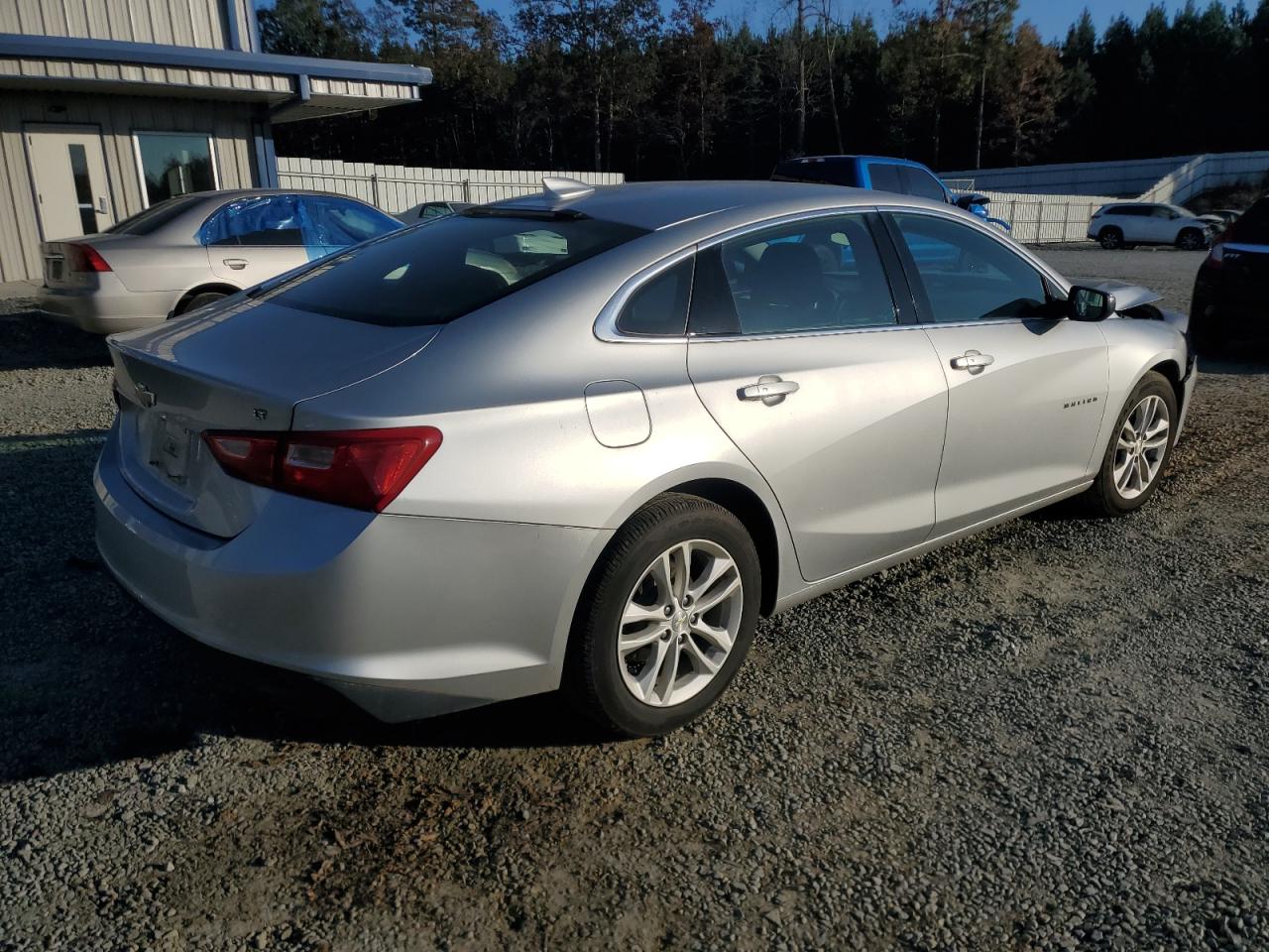 2017 Chevrolet Malibu - Image 3