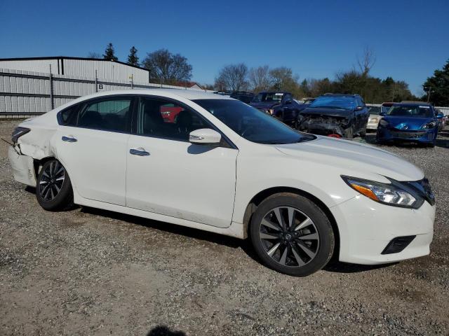  NISSAN ALTIMA 2018 White