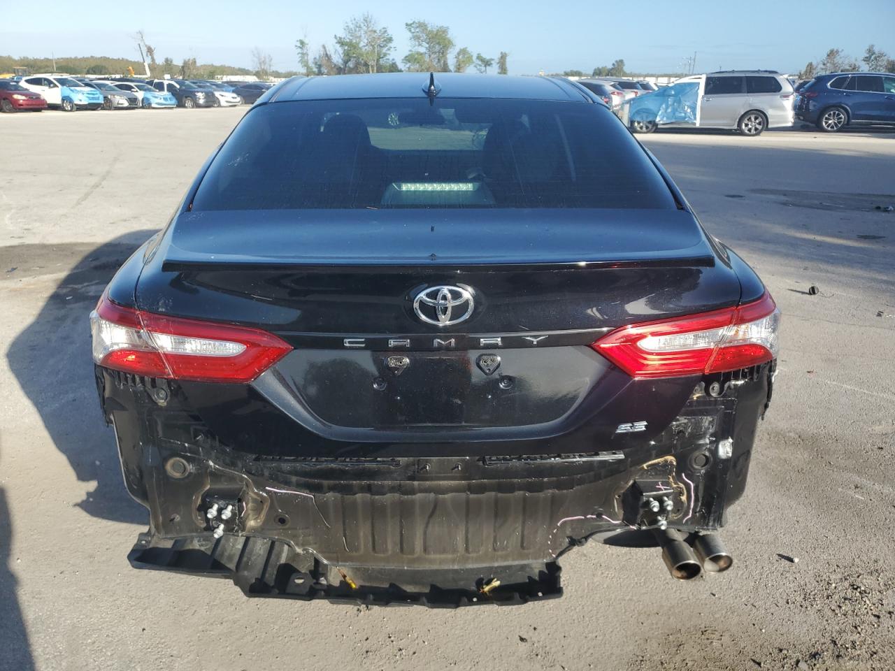 2019 Toyota Camry L VIN: 4T1B11HK2KU708744 Lot: 77235424