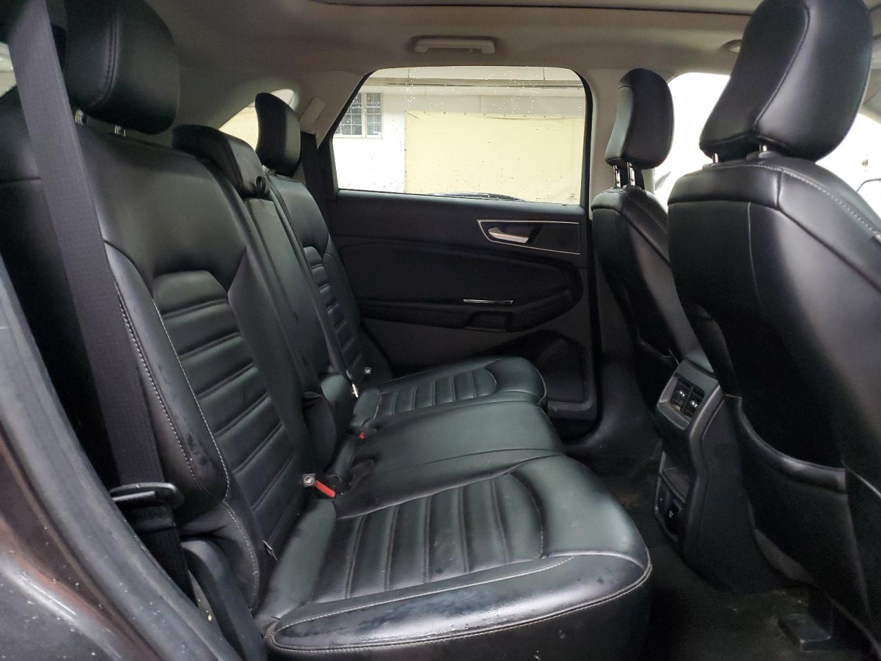 2020 Ford Edge - Image 11
