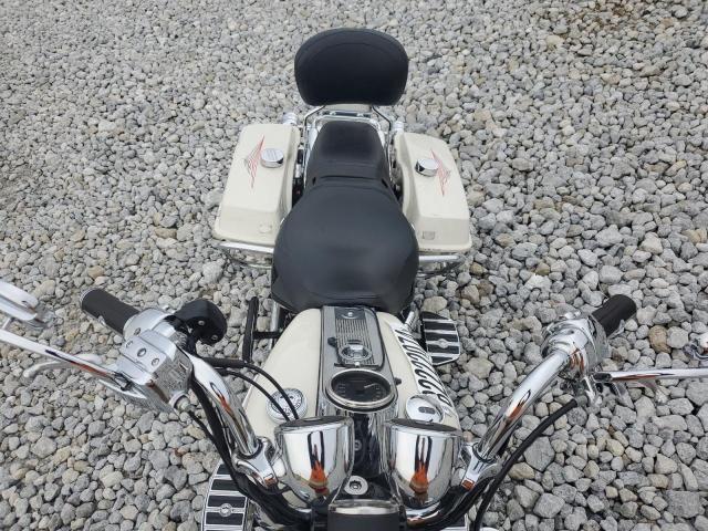 2006 HARLEY-DAVIDSON FLHPI 
