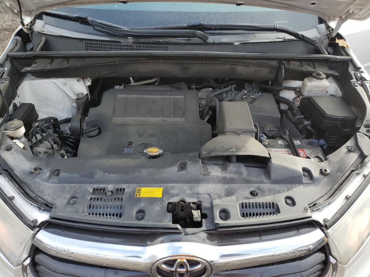 2015 Toyota Highlander - Image 12